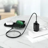 QuickCharge 3.0 18 W 3 A gyors hálózati töltő + 1 m-es fekete USB-kábel 10
