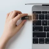 Hordozható TF/SD kártyaolvasó USB 3.0-val, fekete 2