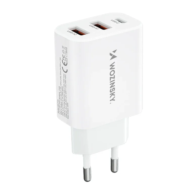 100–240 V, 30 W, USB-C, 2x USB-A fali töltő, fehér