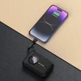 10000 mAh-s power bank USB-C / Lightning kábelekkel, fekete 3