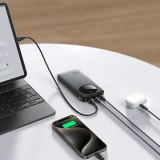 JR-PBF12 10000 mAh-s, 2,4 A-es power bank 2x USB-A és 1x USB-C porttal – fekete 10