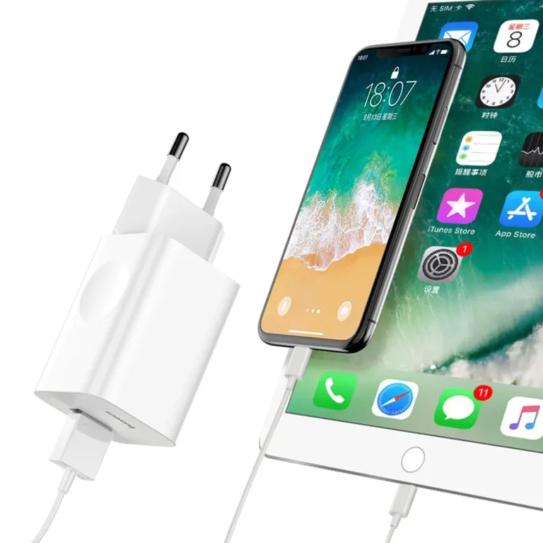 Hálózati töltő, hálózati adapter Quick Charge 3.0 USB-kábellel, fehér