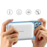 10 000 mAh-s mágneses mini powerbank QC, PD, USB és USB-C csatlakozókkal, fehér 2