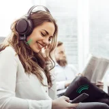 Bluetooth 5.0 AUX mini jack autórádió-vevő, fekete 10
