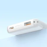 5000 mAh-s mágneses powerbank MagSafe indukciós töltővel, fehér 5