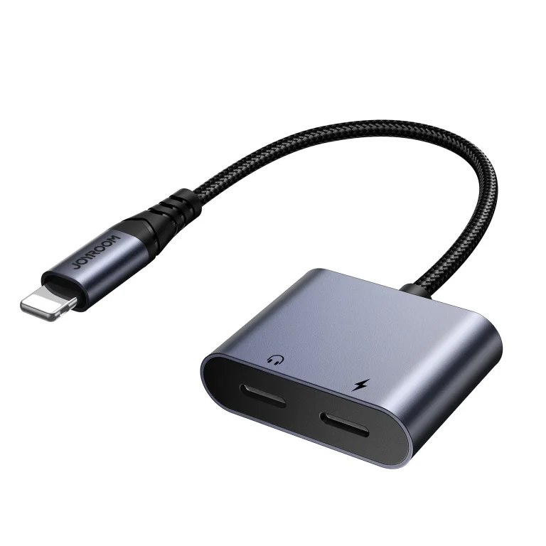 2-in-1 adapter: iPhone-töltő + Lightning fejhallgató / 2x Lightning, fekete