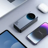 30 000 mAh 65 W 3 A USB/USB-C digitális power bank, fekete 9