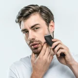 Višenamjenski vodootporni trimer s LED svjetlom i 2 USB-C nastavka - set 10