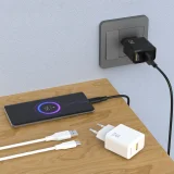 USB-A fali töltő USB-A–USB-C kábellel, 2,4 A GaN – fekete 2
