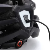 MTB kerékpáros sisak levehető napellenzővel és USB hátsó lámpával, 54-57 cm - fekete-fehér 6