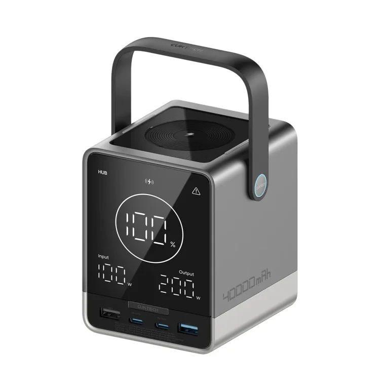 40 000 mAh-s USB-C és USB-A csatlakozóval ellátott, 300 W-os vezeték nélküli töltésre alkalmas hordozható akkumulátor – fekete