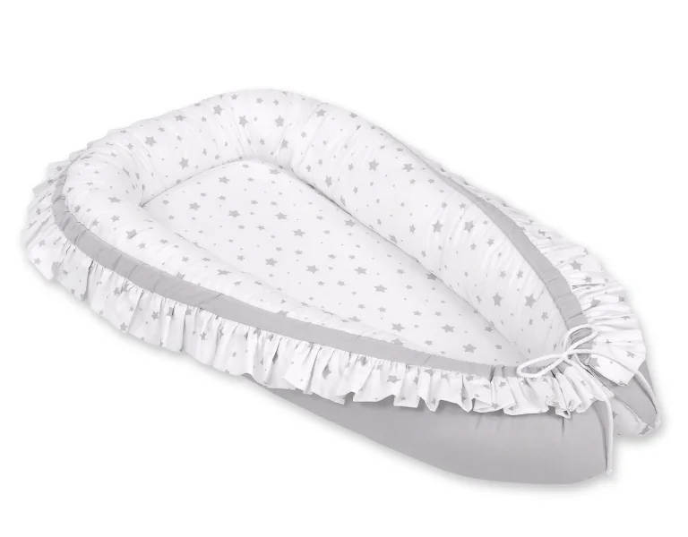 Baby nest with a ruffle - mini gray stars/gray